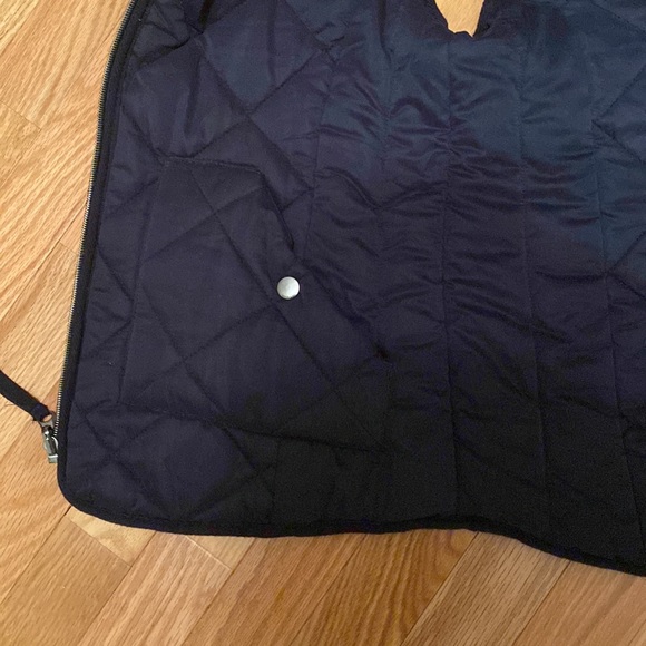 Kensie Reversible Puffer Vest Floral and Solid Navy - Picture 2 of 5